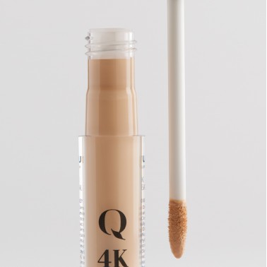 4K Concealer by Cristina Isac